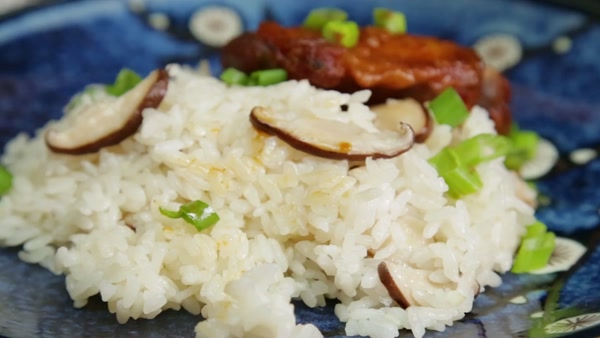 One Pot Chicken and Shitake Mushroom Rice